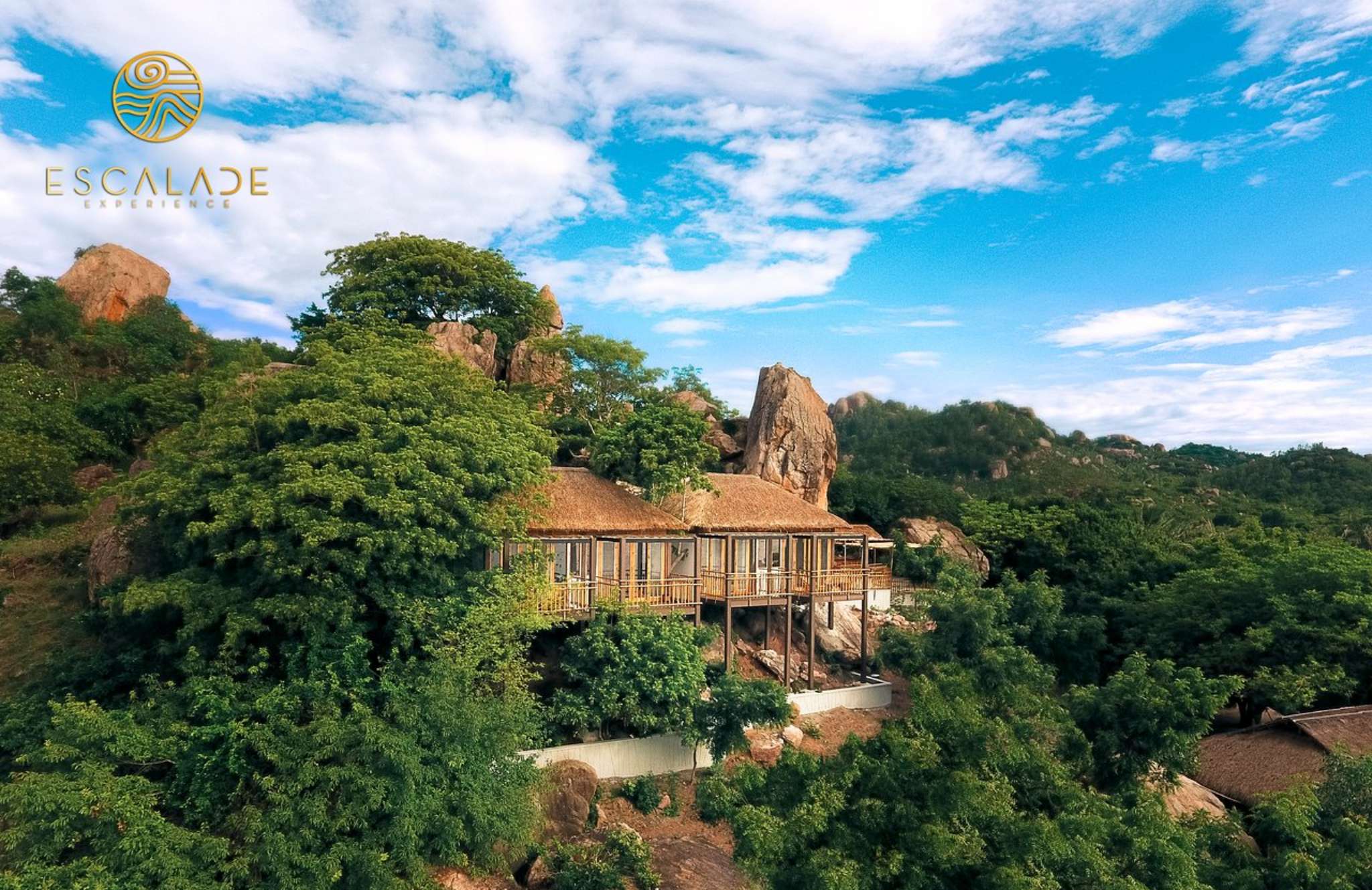 toàn cảnh Escalade Experience 